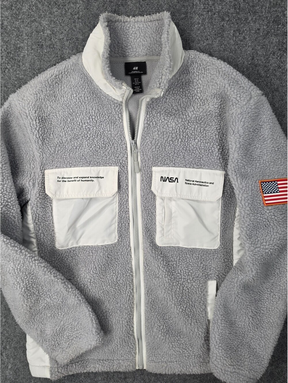 H&M NASA Sherpa Fleece Jacket Men's M Gray White USA Flag Space Utility